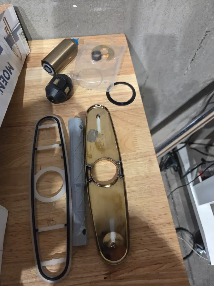 Meena Bronzed Gold 15.94 in. H Pull Down Sprayer Kitchen Faucet with 360 Degree Spout Swivel and Power Boost - image 2