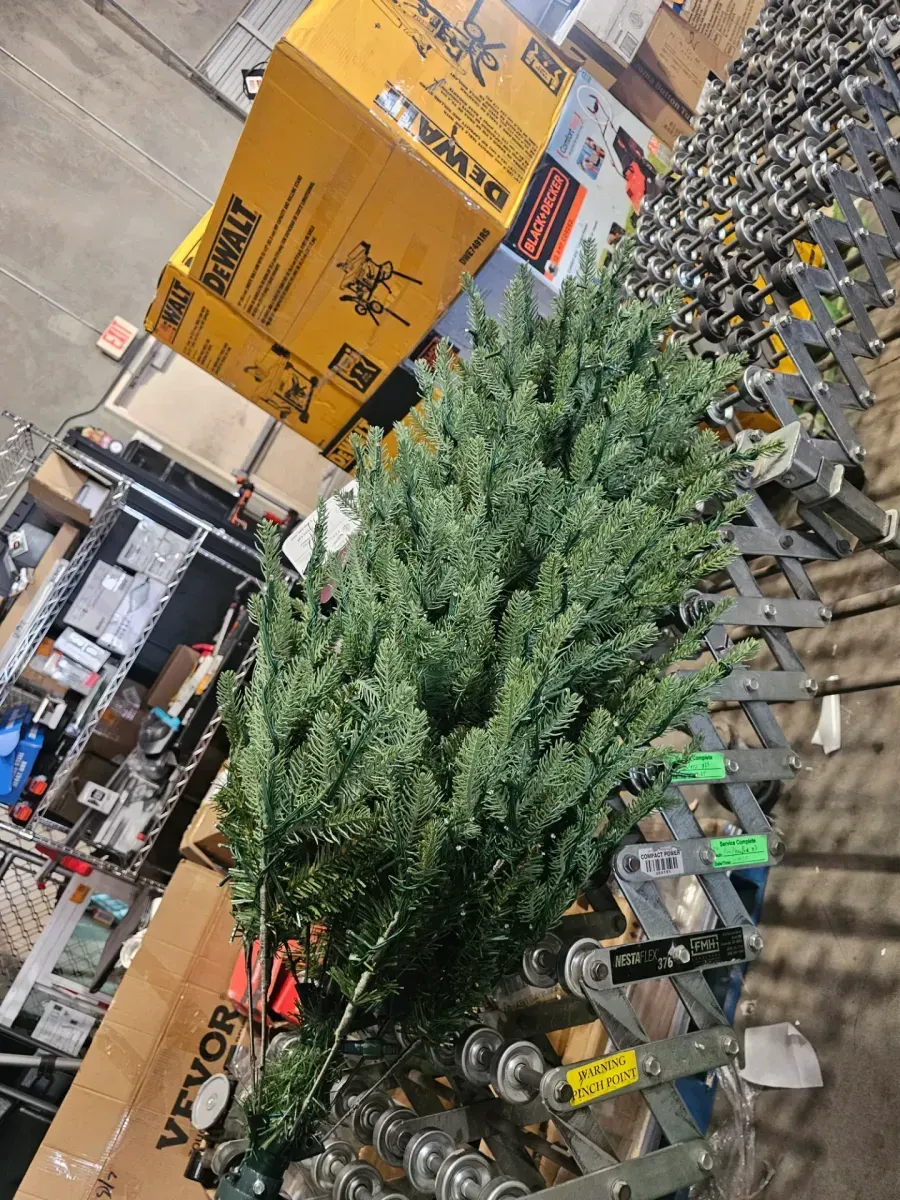 7.5 ft. PowerConnect Princeton Fraser Fir with Dual Color LED Lights - image 3