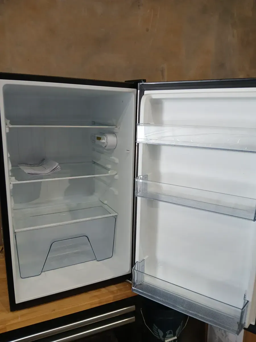 3.2 cu. ft. Mini Fridge in Stainless Steel Look without Freezer - image 4