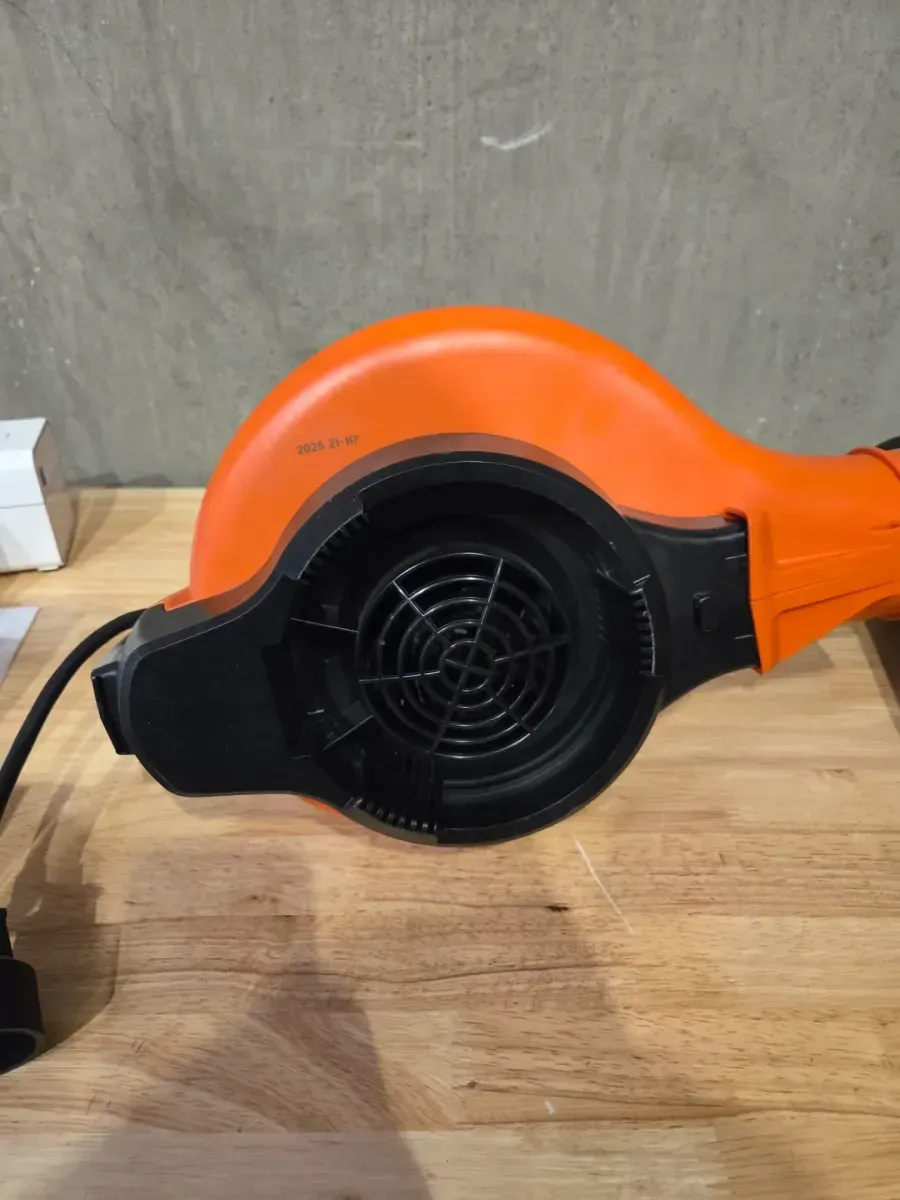 BLACK+DECKER 12 AMP 250 MPH 400 CFM Corded Electric 3-In-1 Backpack Leaf Blower, Vacuum & Mulcher - image 3