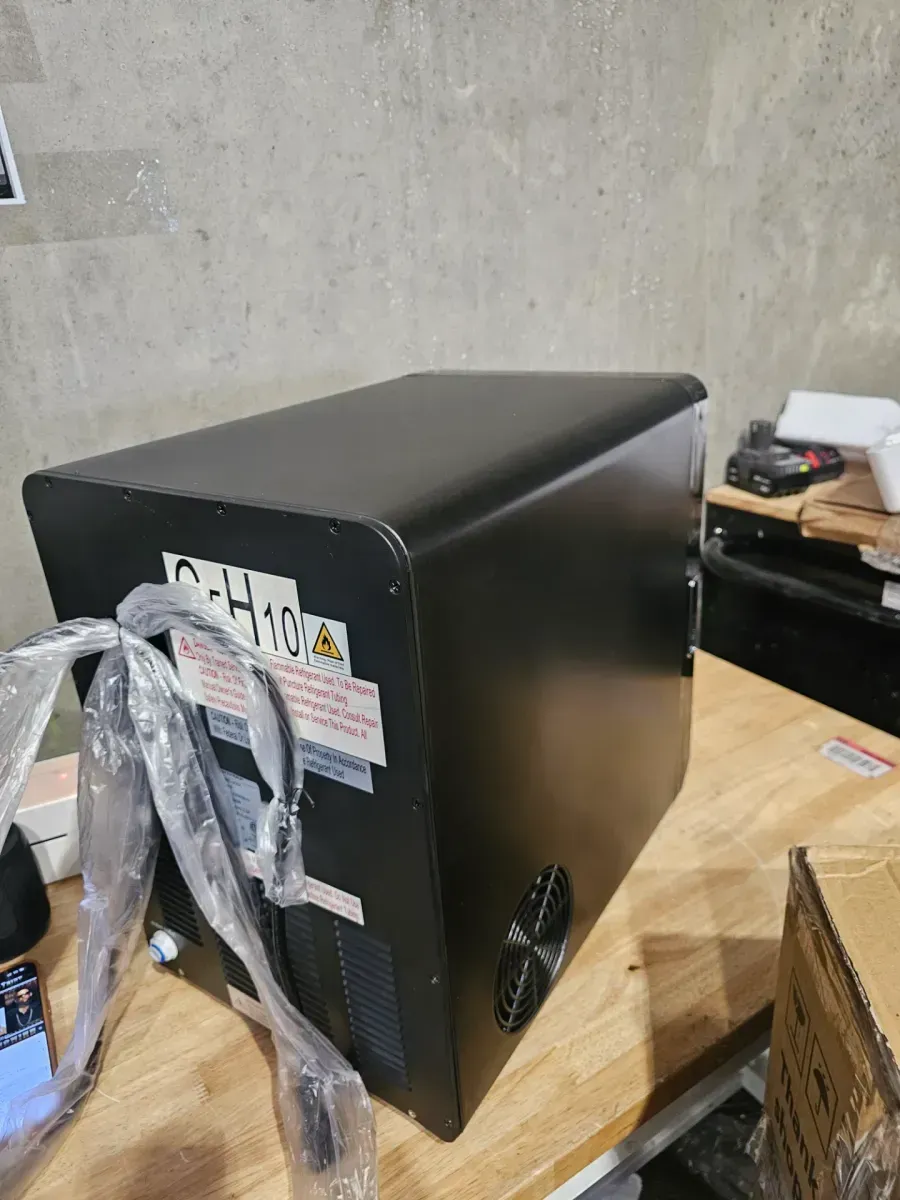 Countertop Sphere Ice Ball Maker - image 4