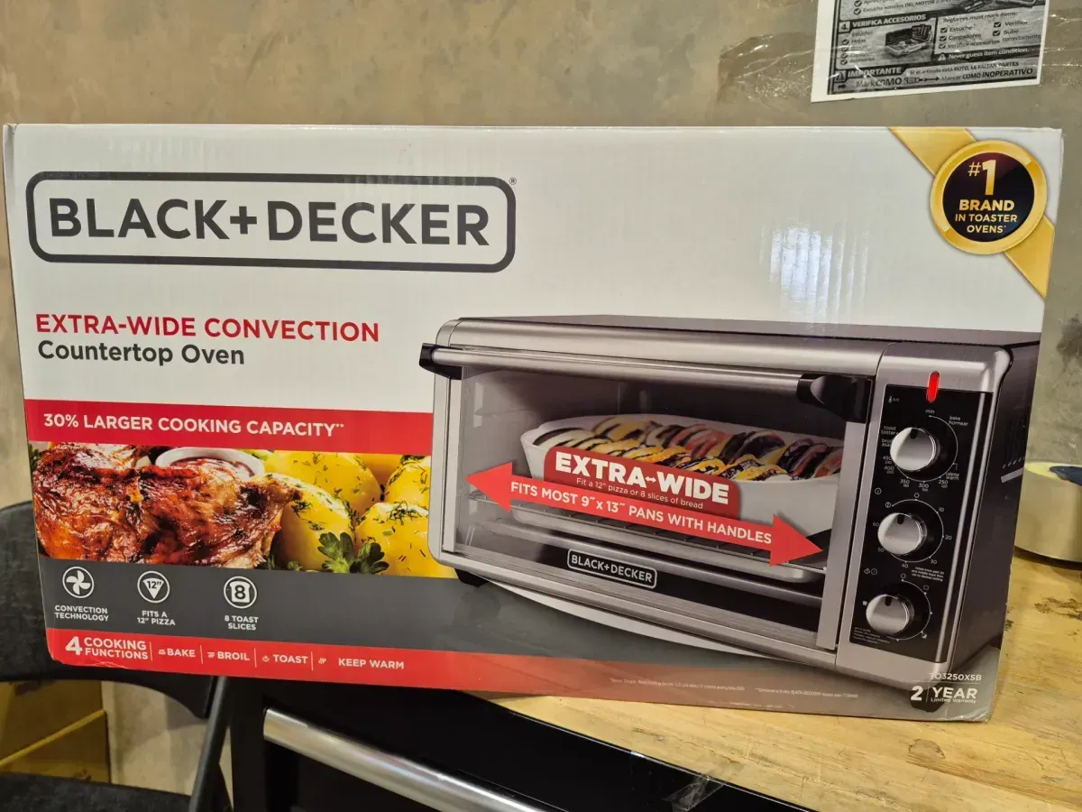 1500 W 8-Slice Stainless Steel Toaster Oven with Broiler - image 3