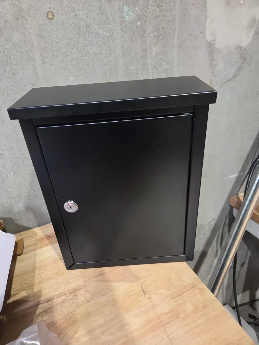 Chelsea Black, Small, Steel, Locking, Wall Mount Mailbox - image 3
