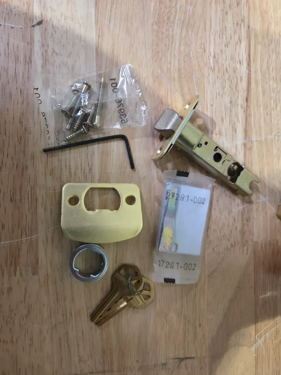 Modern Keyed Entry Door Knob with Square Rosette in Satin Brass - image 4