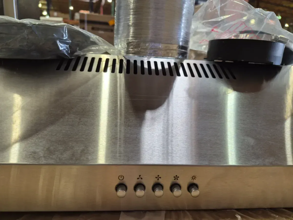 Wall-Mounted Stainless Steel Kitchen Range Hood with Touch Controls - image 3