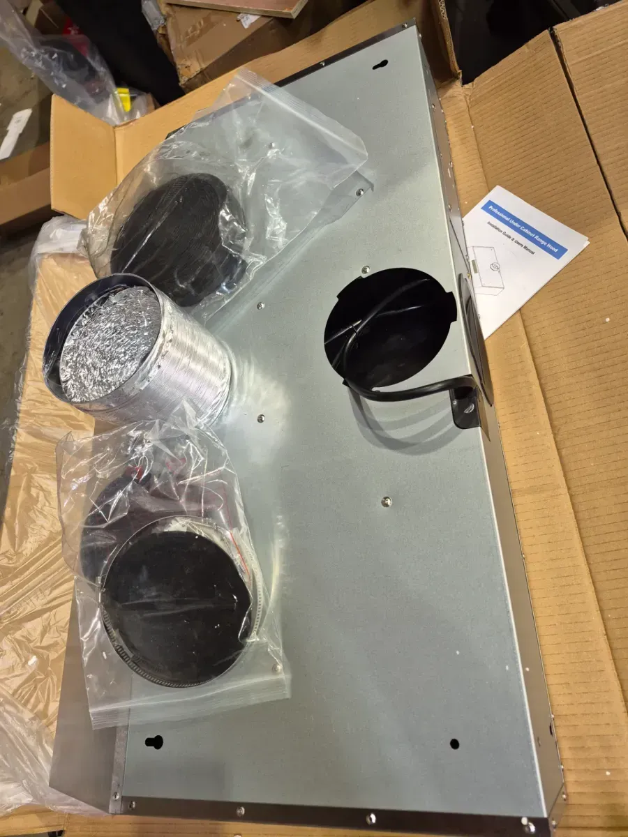 Wall-Mounted Stainless Steel Kitchen Range Hood with Touch Controls - image 4