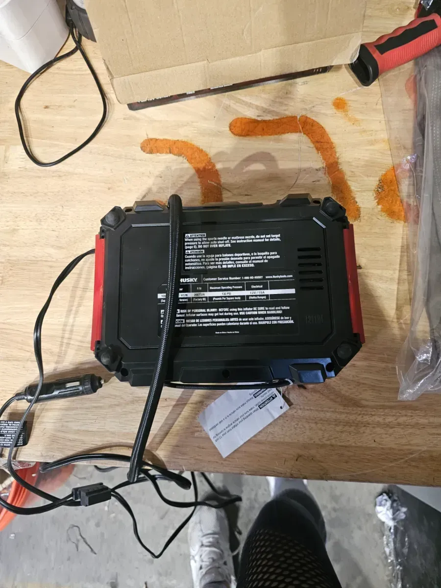 Husky Portable Digital Tire Inflator - image 3