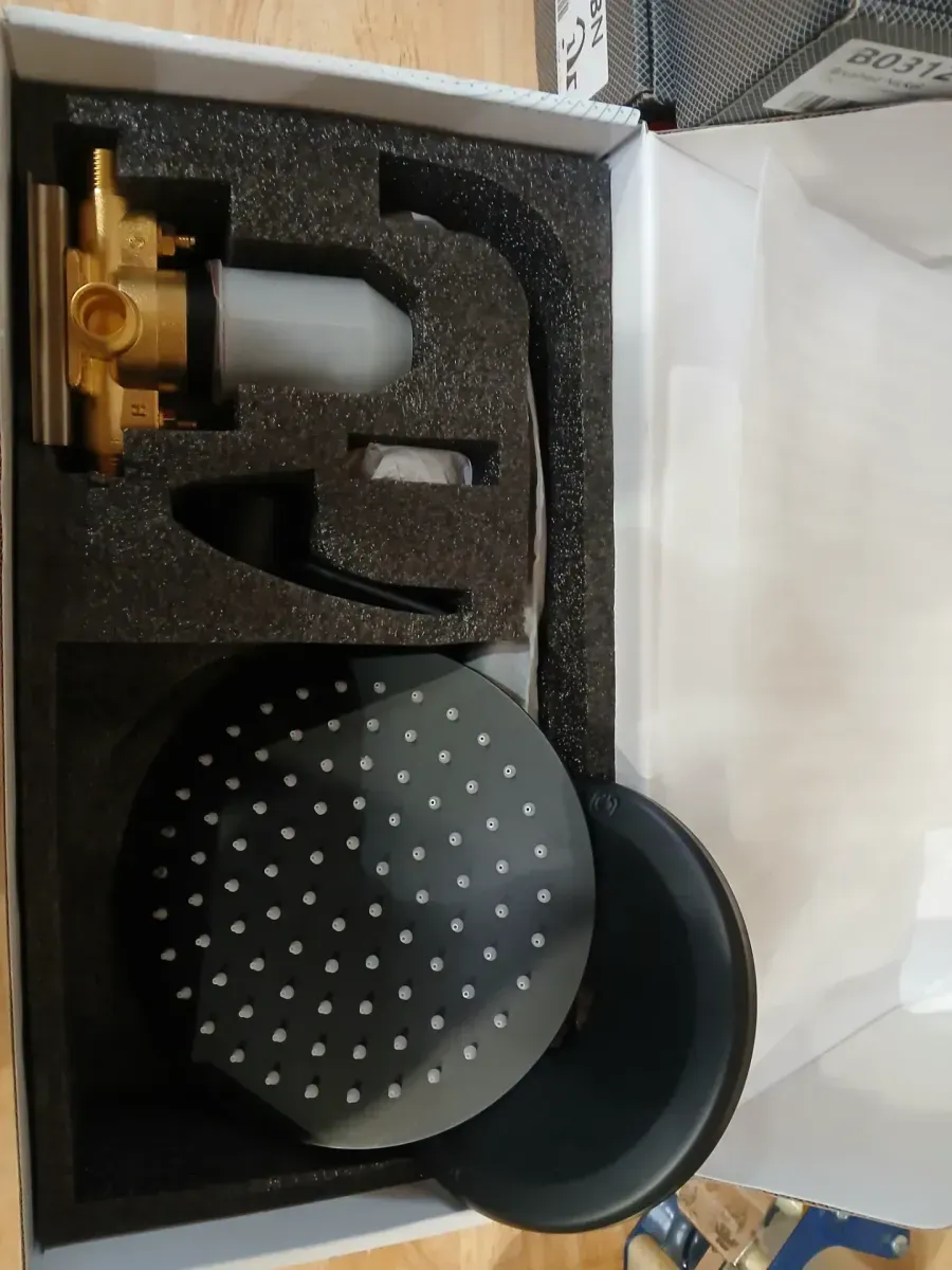 Modern Matte Black Wall-Mounted Tub and Shower Faucet Set with Rain Shower Head - image 2