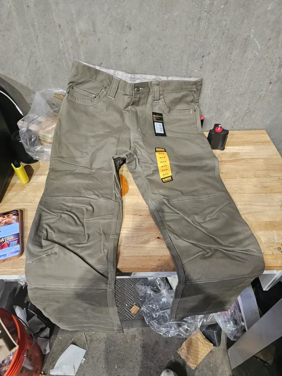 DEWALT Men's Brown Canvas Work Pants - image 2