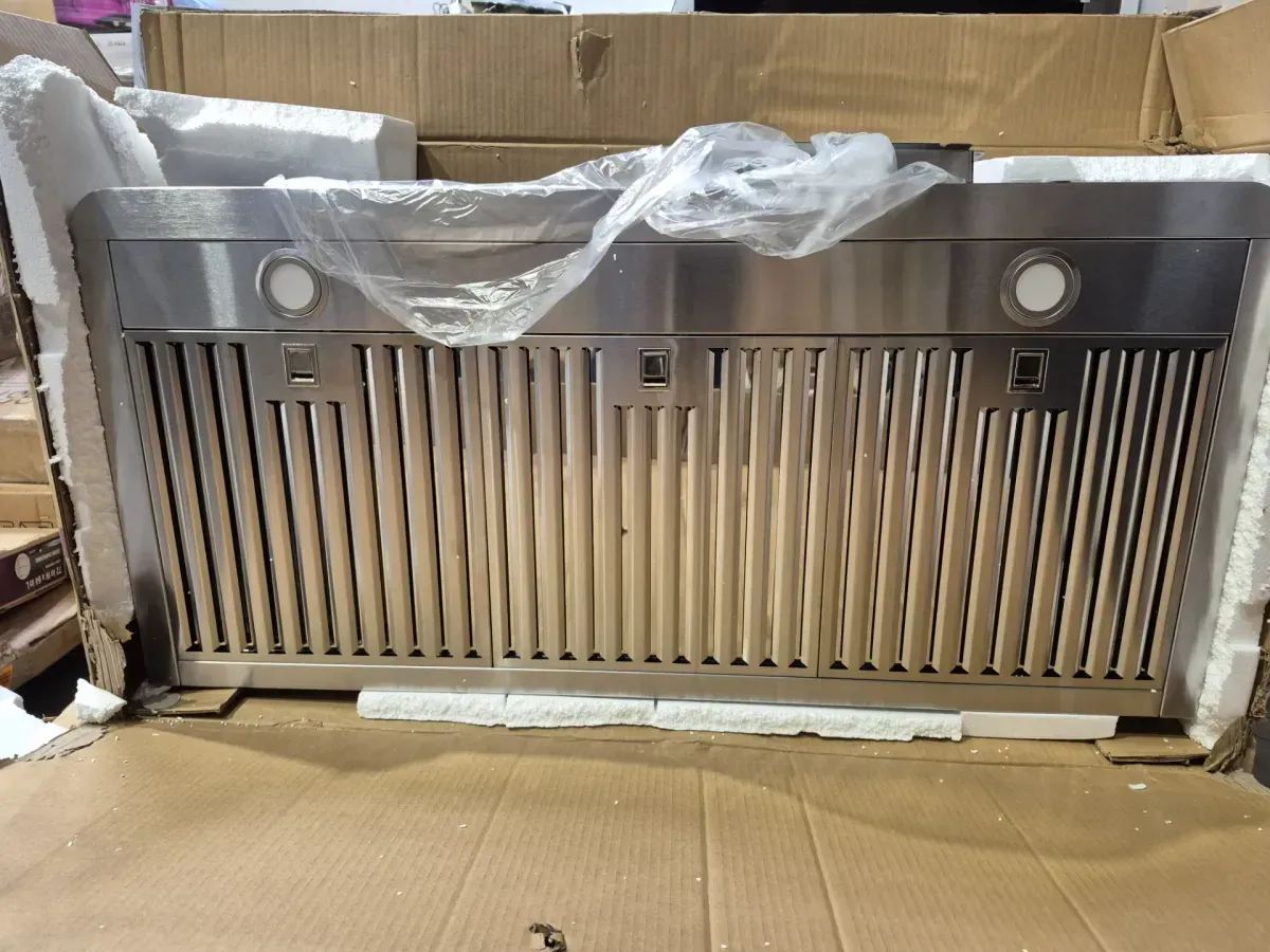 Stainless Steel Under-Cabinet Range Hood - image 4