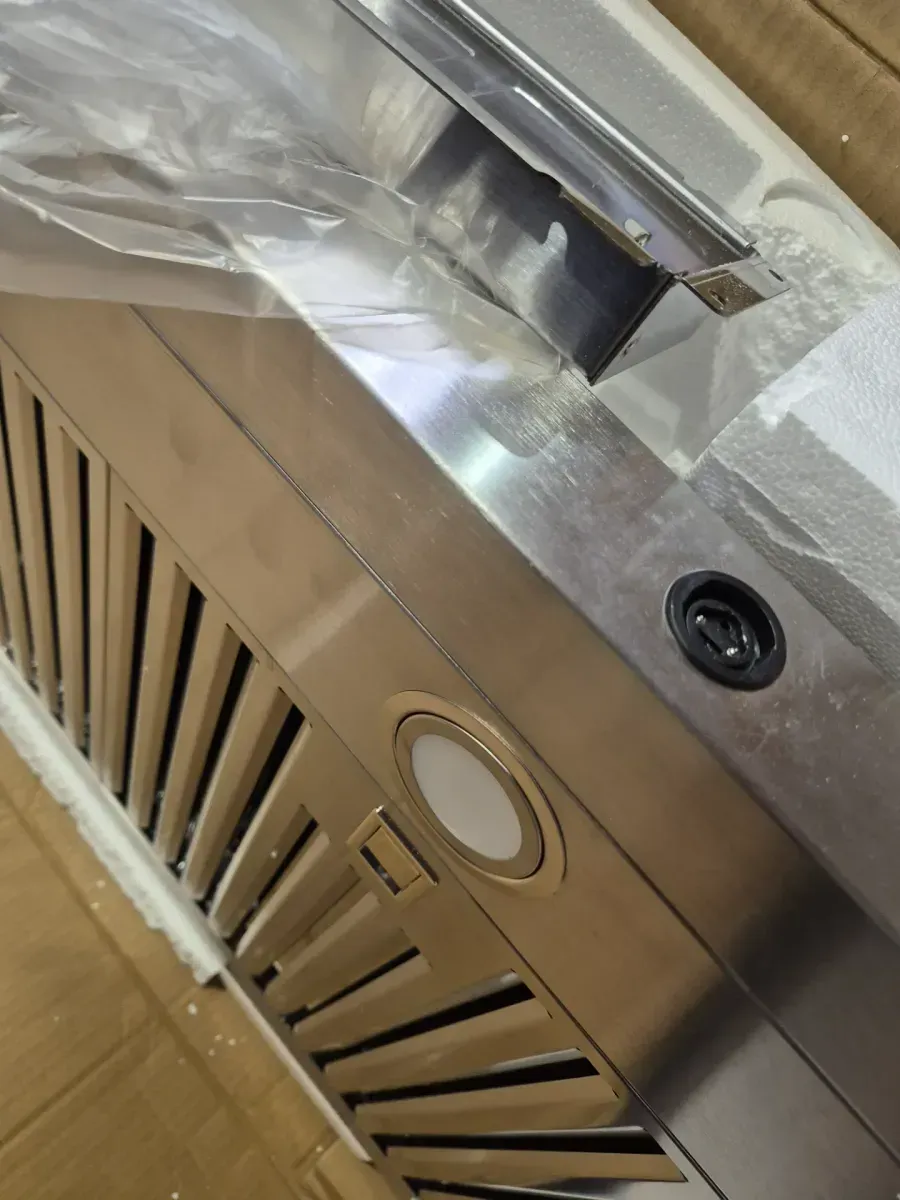 Stainless Steel Under-Cabinet Range Hood - image 5