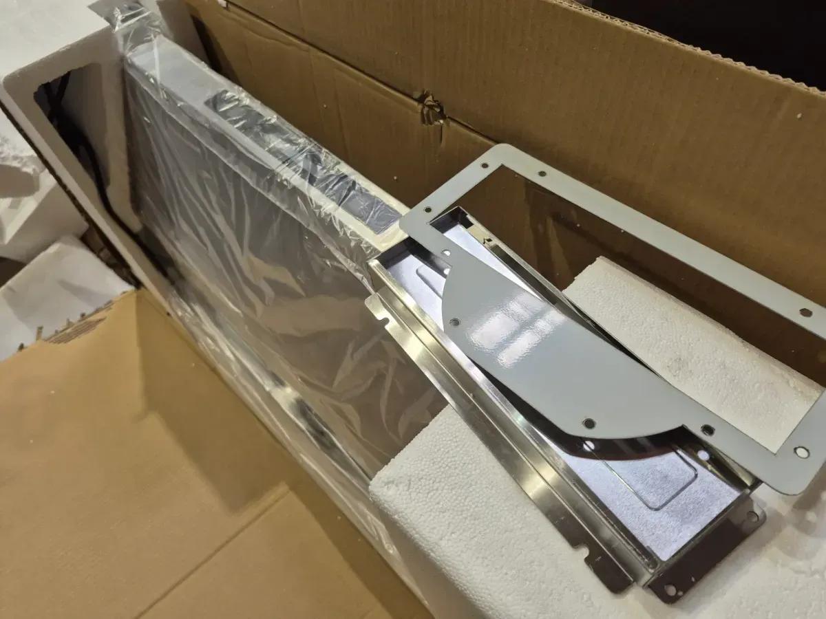 42 in. 900CFM Ducted Under Cabinet Range Hood in Stainless Steel with 3-Way Venting Adjustable LED and Gesture Control - image 6