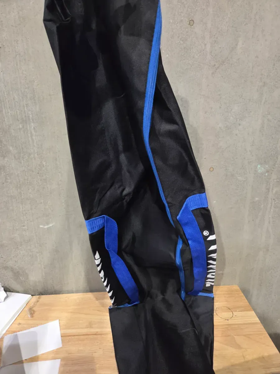 ZipWall 10 ft. Stainless Steel Dust Barrier Poles with 2-Adhesive Zippers and a Carry Bag Black (4-Pack) - image 5