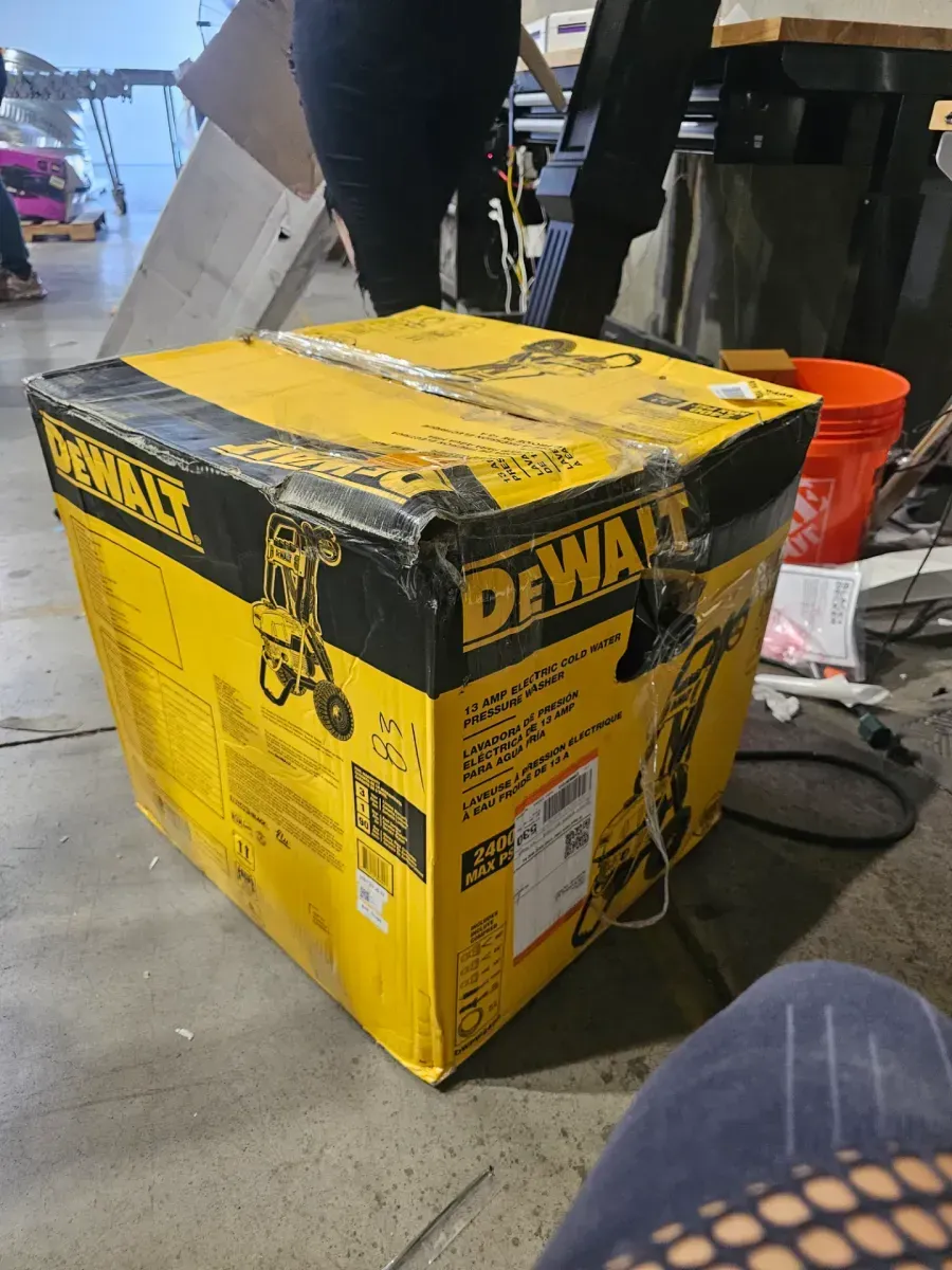 DEWALT 2400 PSI 1.1 GPM Cold Water Electric Pressure Washer - image 6