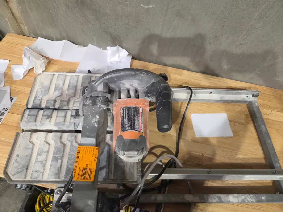 RIDGID 9-Amp 7 in. Blade Corded Wet Tile Saw with Stand - image 4