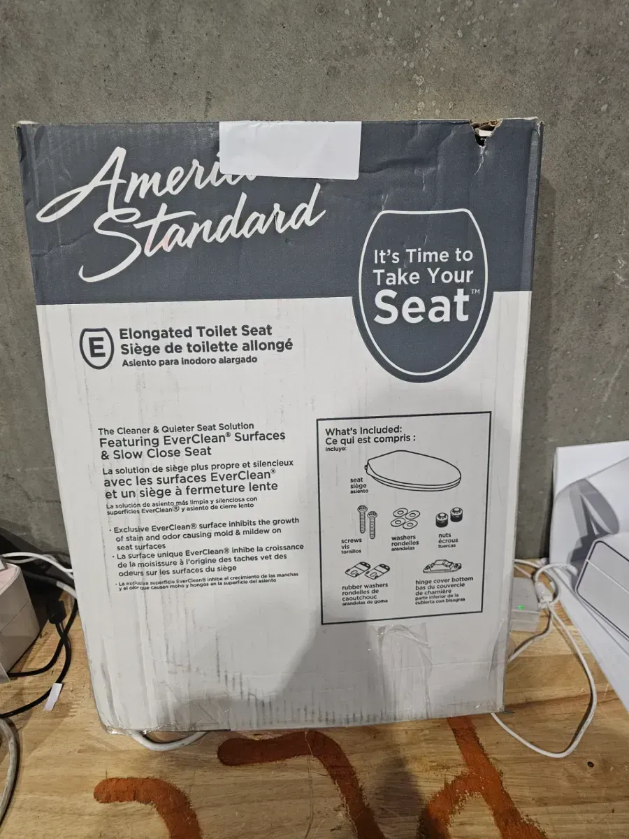 Mainstream Elongated Closed Front Toilet Seat in Bone - image 4