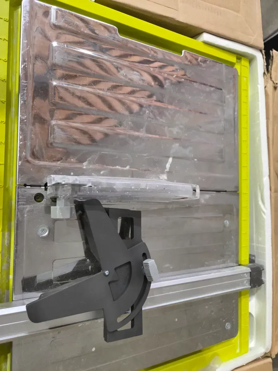 RYOBI 4.8 -Amps 7 in. Blade Corded Tabletop Wet Tile Saw - image 2