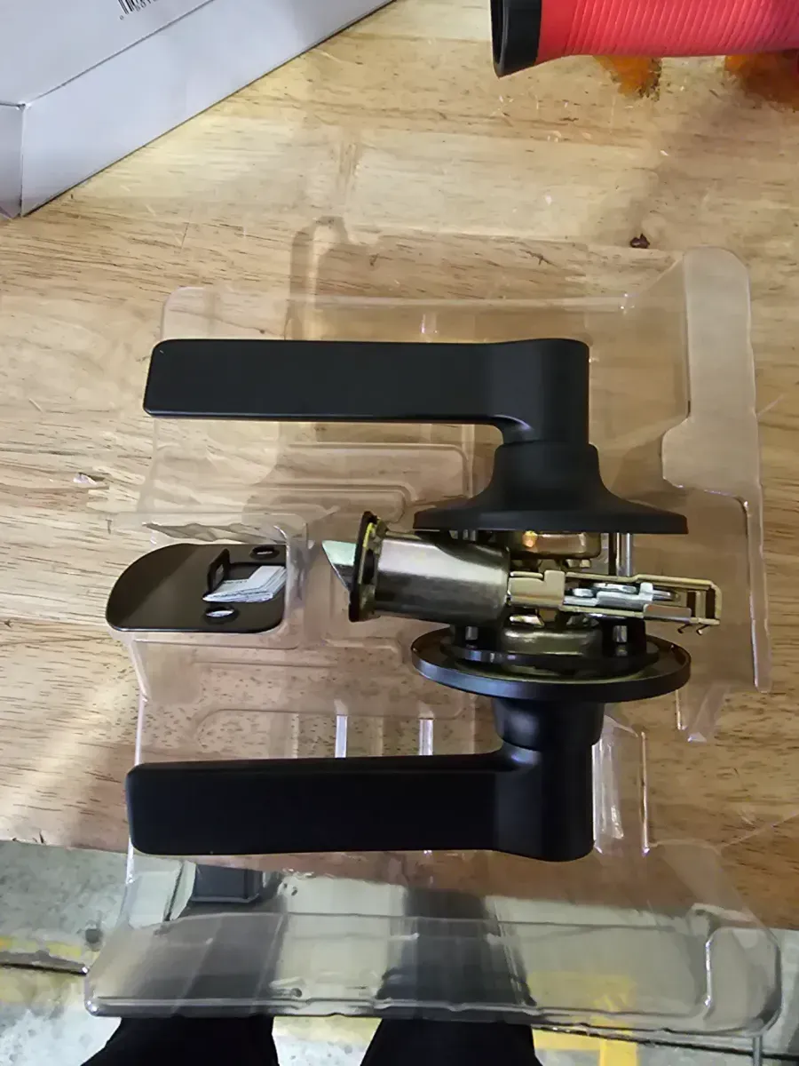 Freedom Matte Black Hall/Closet Door Lever 8-Pack - image 2