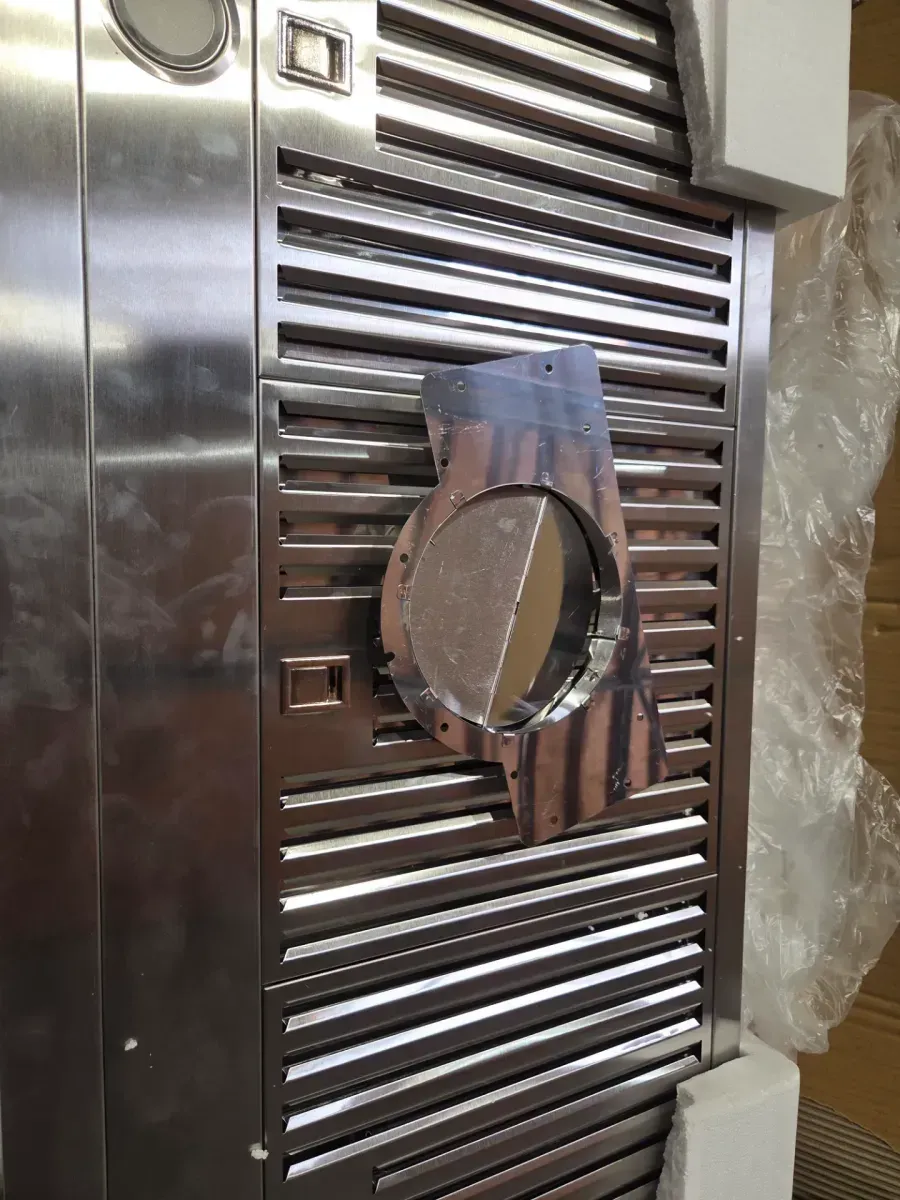 42 in. 900 CFM Ducted Under Cabinet Range Hood with 3-Venting Options, Remote, Touch Control LCD in Stainless Steel - image 2