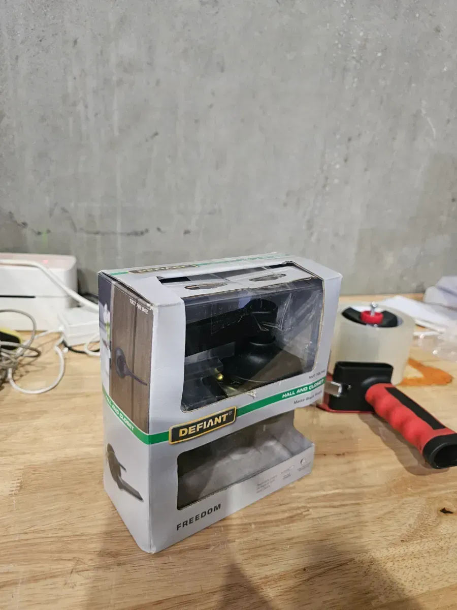 Freedom Matte Black Hall/Closet Door Lever 8-Pack - image 4