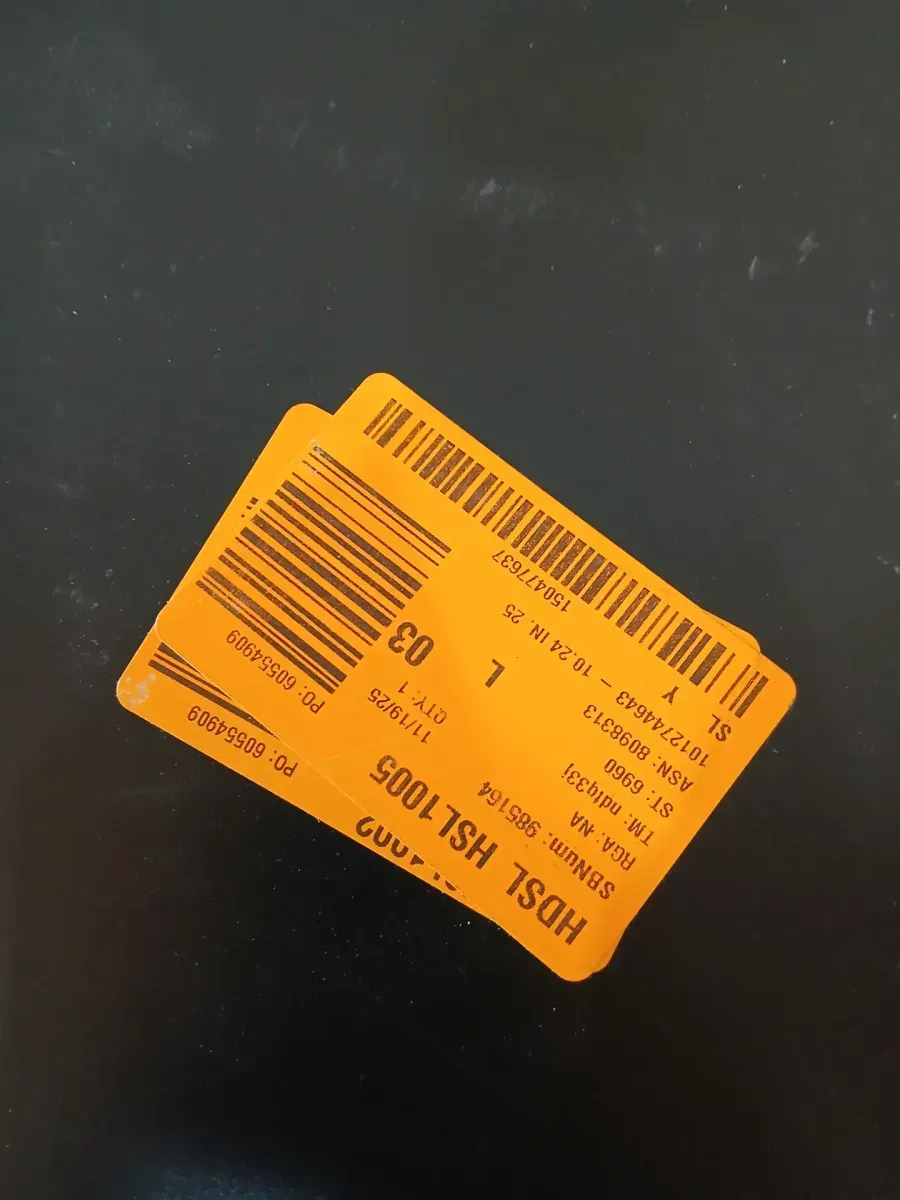 10.24 in. 25L Single Zone Electric Humidor, 170-Counts Cigar Humidor Cabinet, Beverage and Wine Cooler in Black - image 2