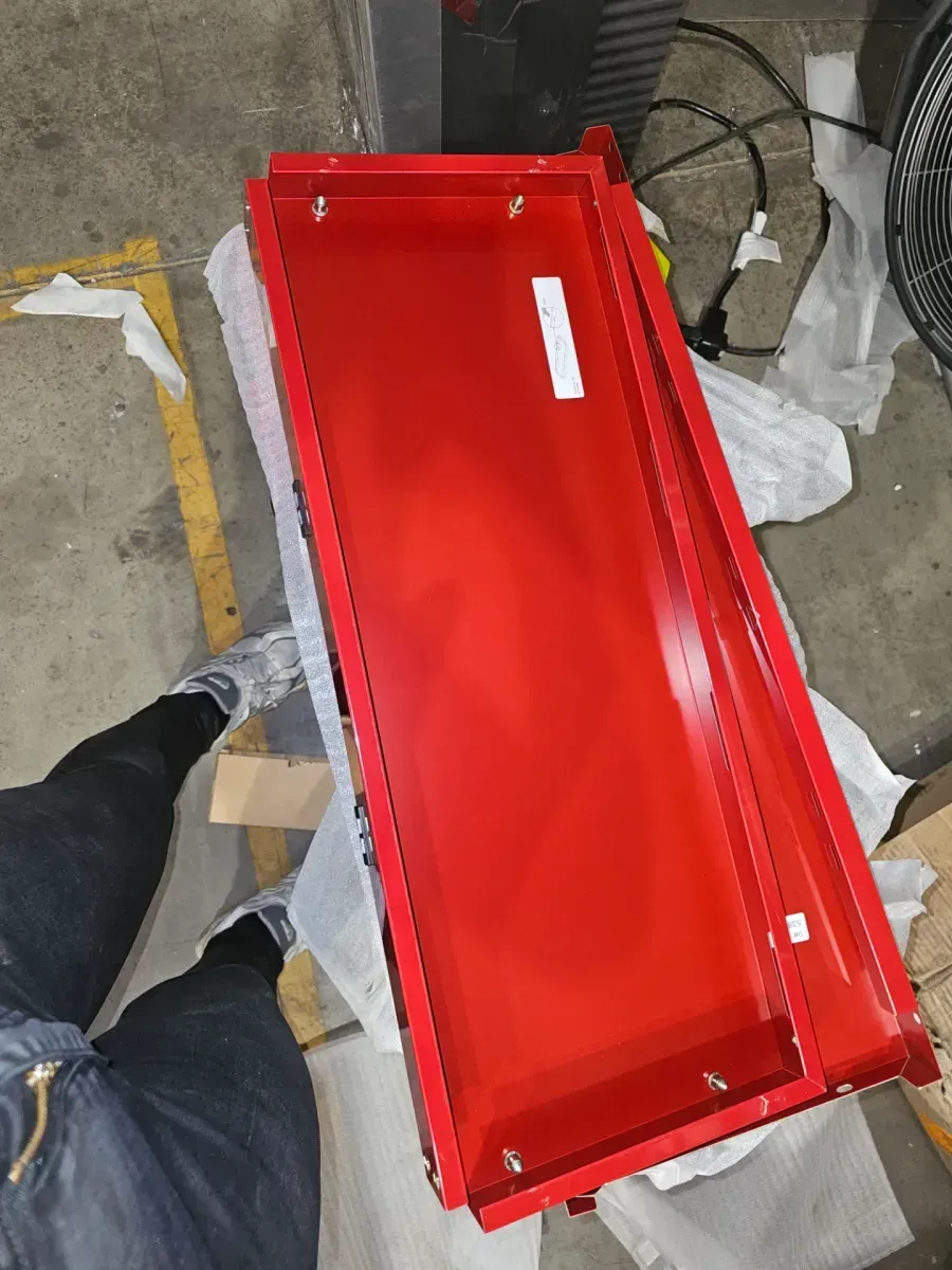 24-Gauge Steel Red Garage Cabinet - image 4