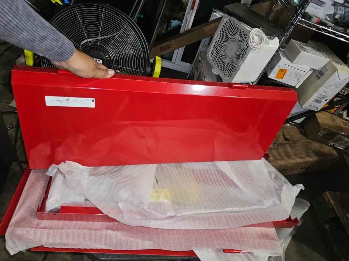 24-Gauge Steel Red Garage Cabinet - image 6