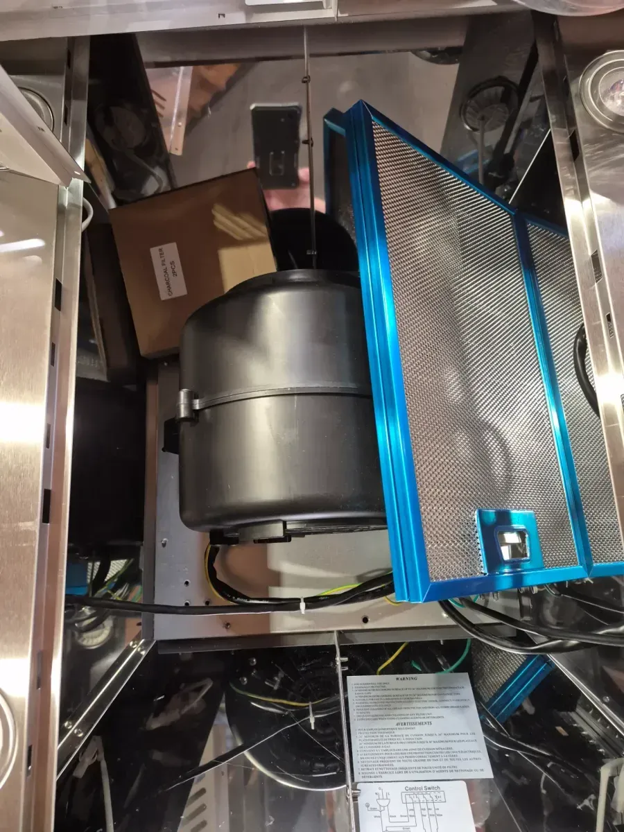 Siena 30 in. 350CFM Convertible Kitchen Island Pyramid Range Hood in Stainless Steel w/ Charcoal filters and LED Lights - image 7