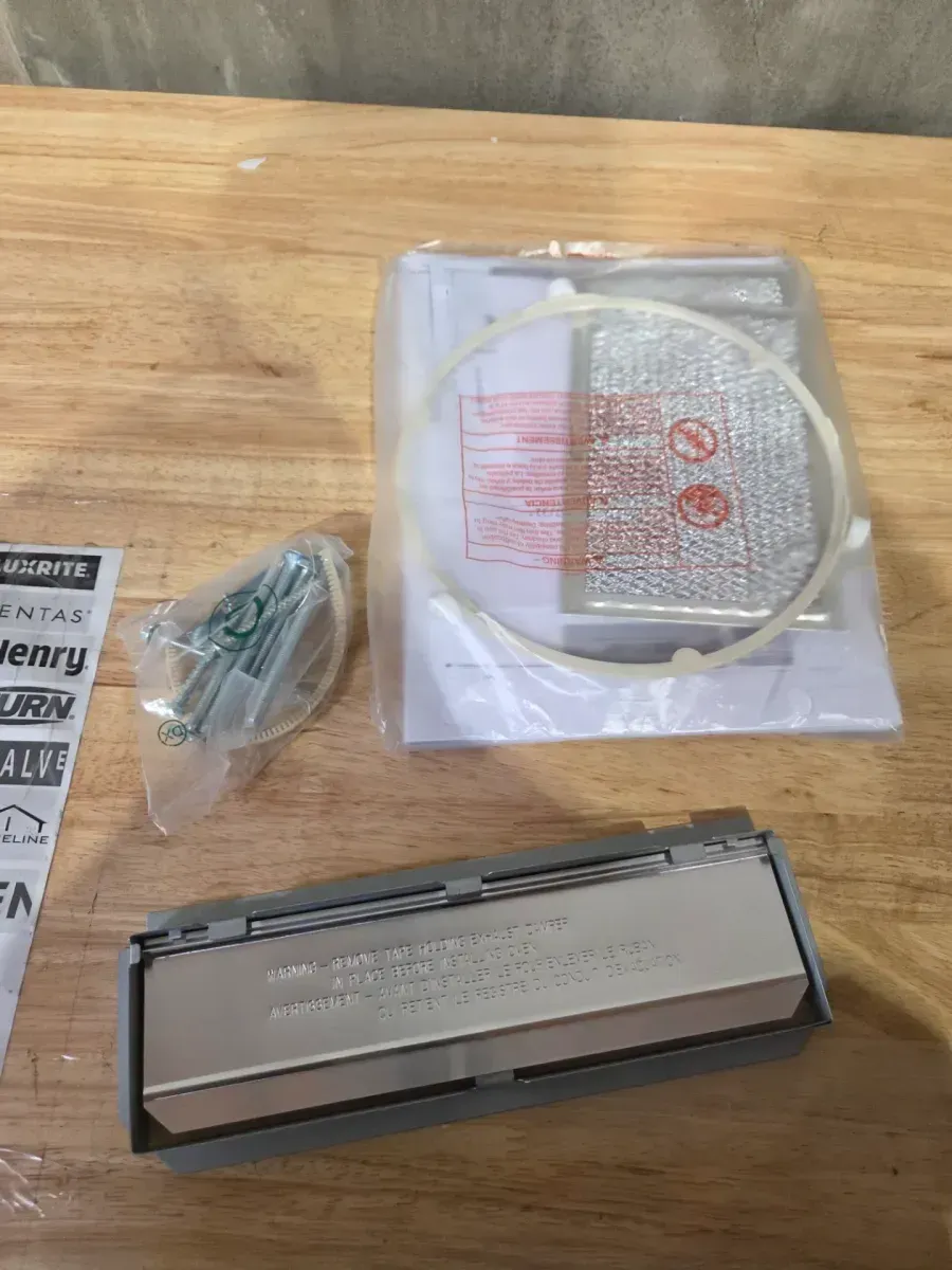 1.7 cu. ft. 1000-Watt Over the Range Microwave in Black - image 5