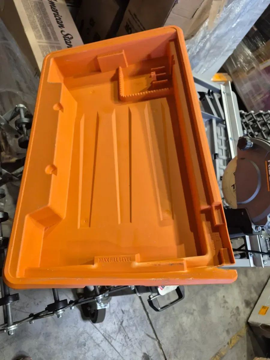 RIDGID 7 in. Portable Wet Tile Saw with Stand - image 4