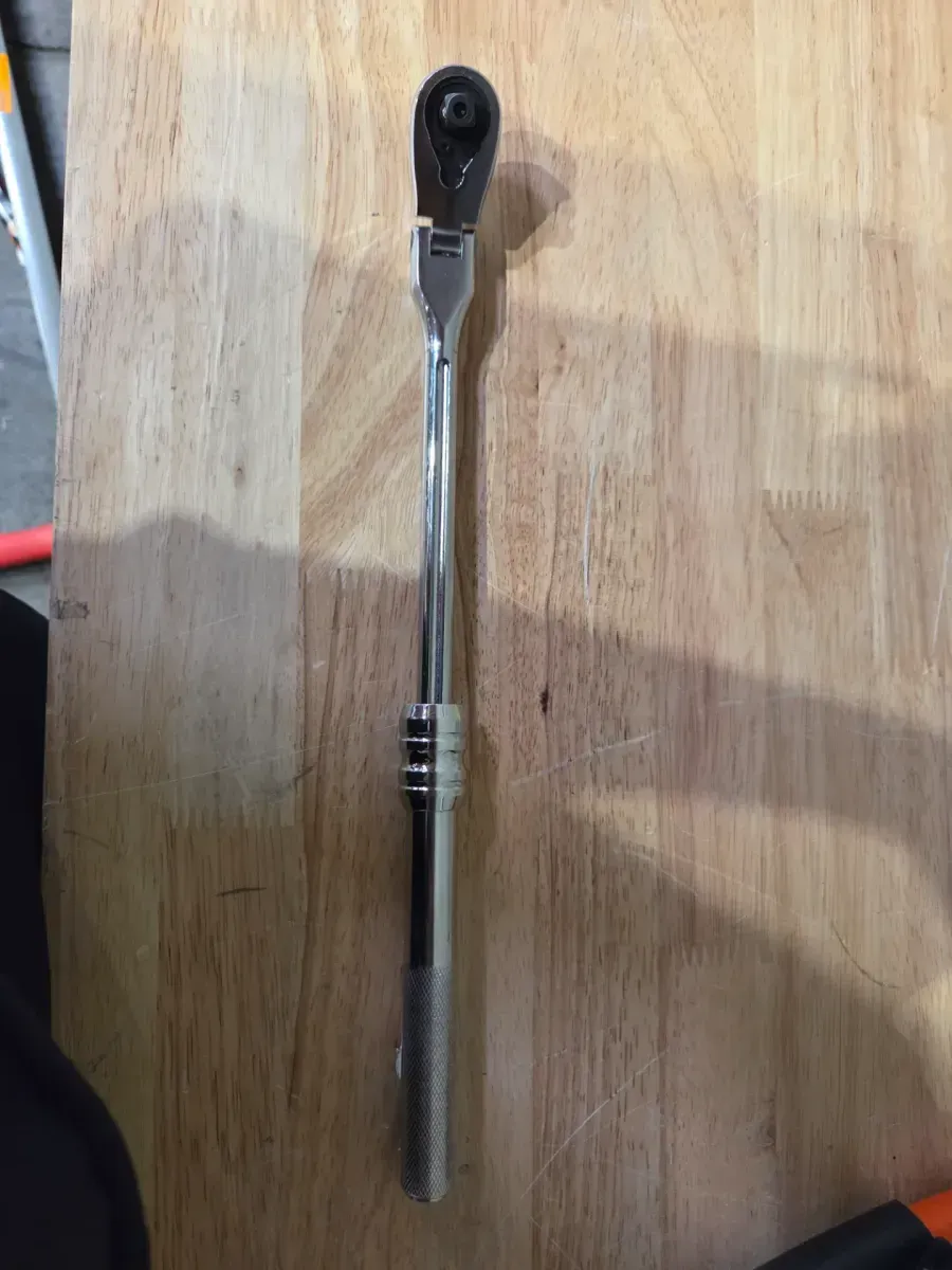 3/8 in. Drive x 8 in. Flex Quick-Release Ratchet - image 2