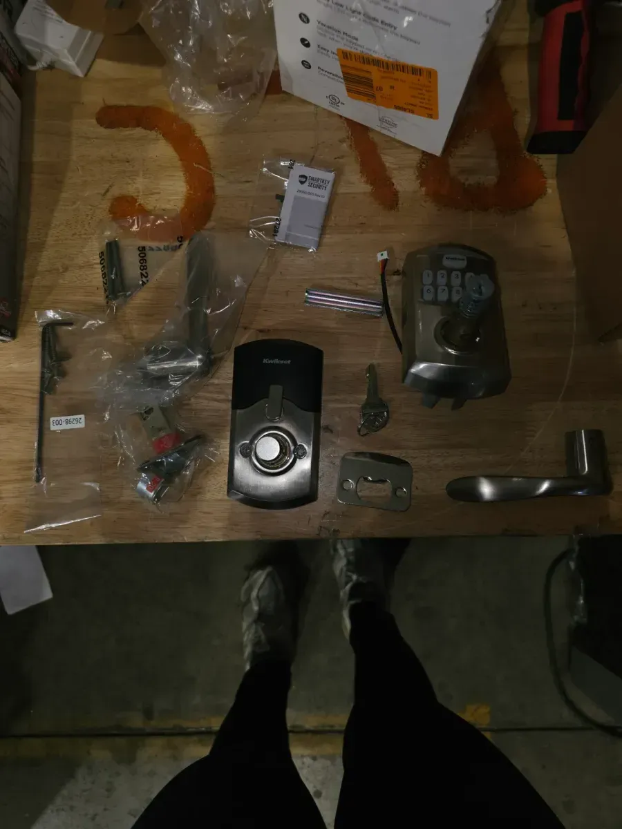 Kwikset SmartCode 917 Satin Nickel Keypad Electronic Single-Cylinder Tustin Door Handle Featuring SmartKey Security - image 3