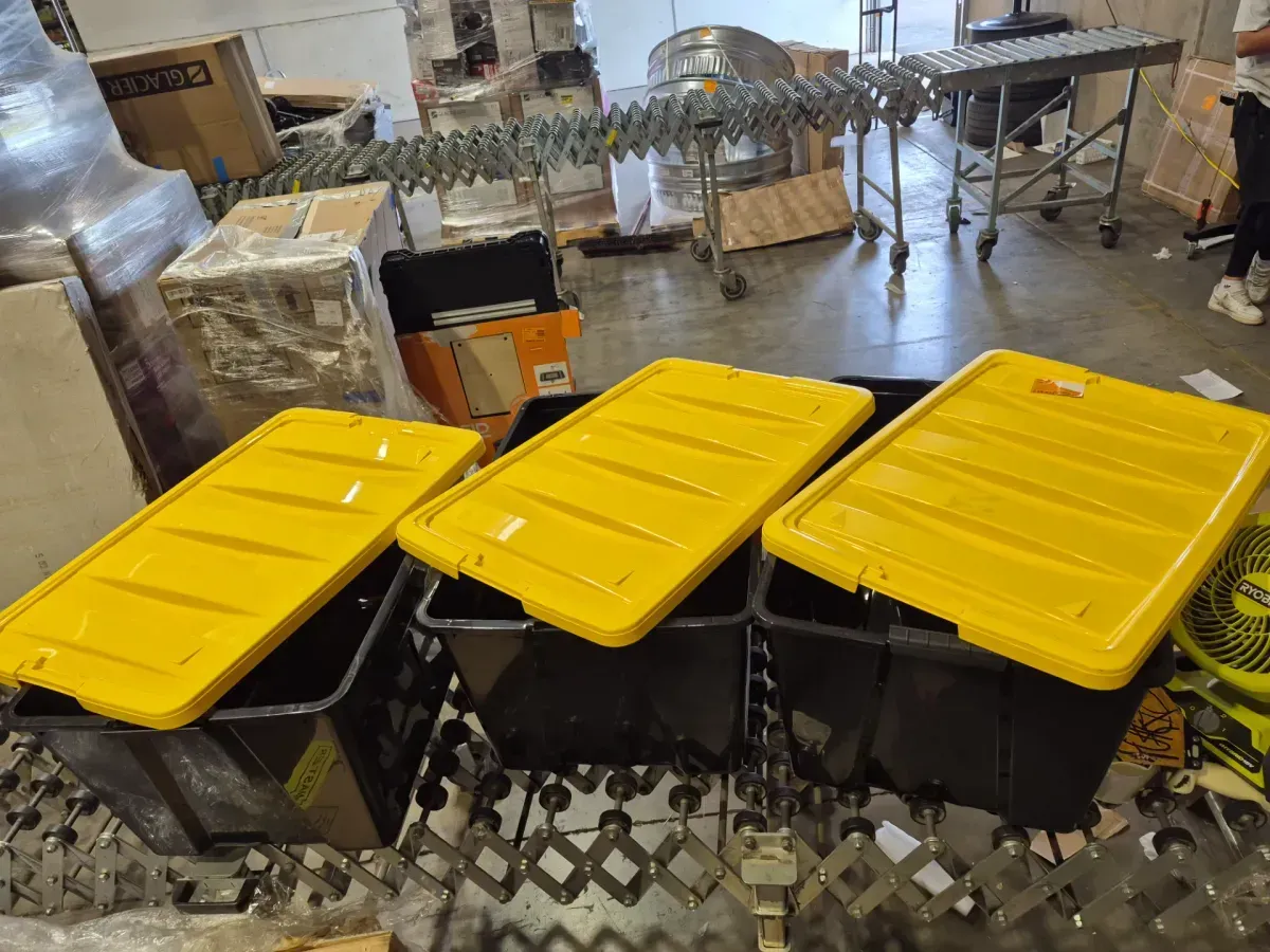 94 qt. /23.5 Gal. Plastic Storage Bins with Lids, Black Latching Stackable Totes 3Pk - image 4