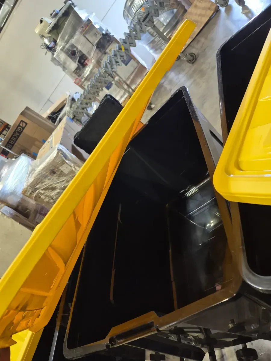 94 qt. /23.5 Gal. Plastic Storage Bins with Lids, Black Latching Stackable Totes 3Pk - image 5