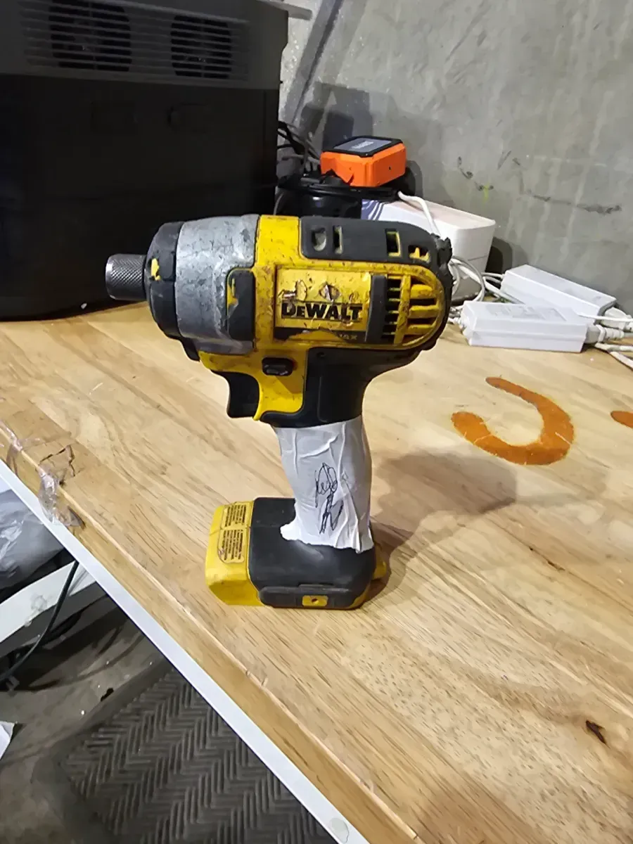 DeWalt 20V MAX XR Brushless 1/4 in. Cordless Impact Driver (Tool Only) - image 3