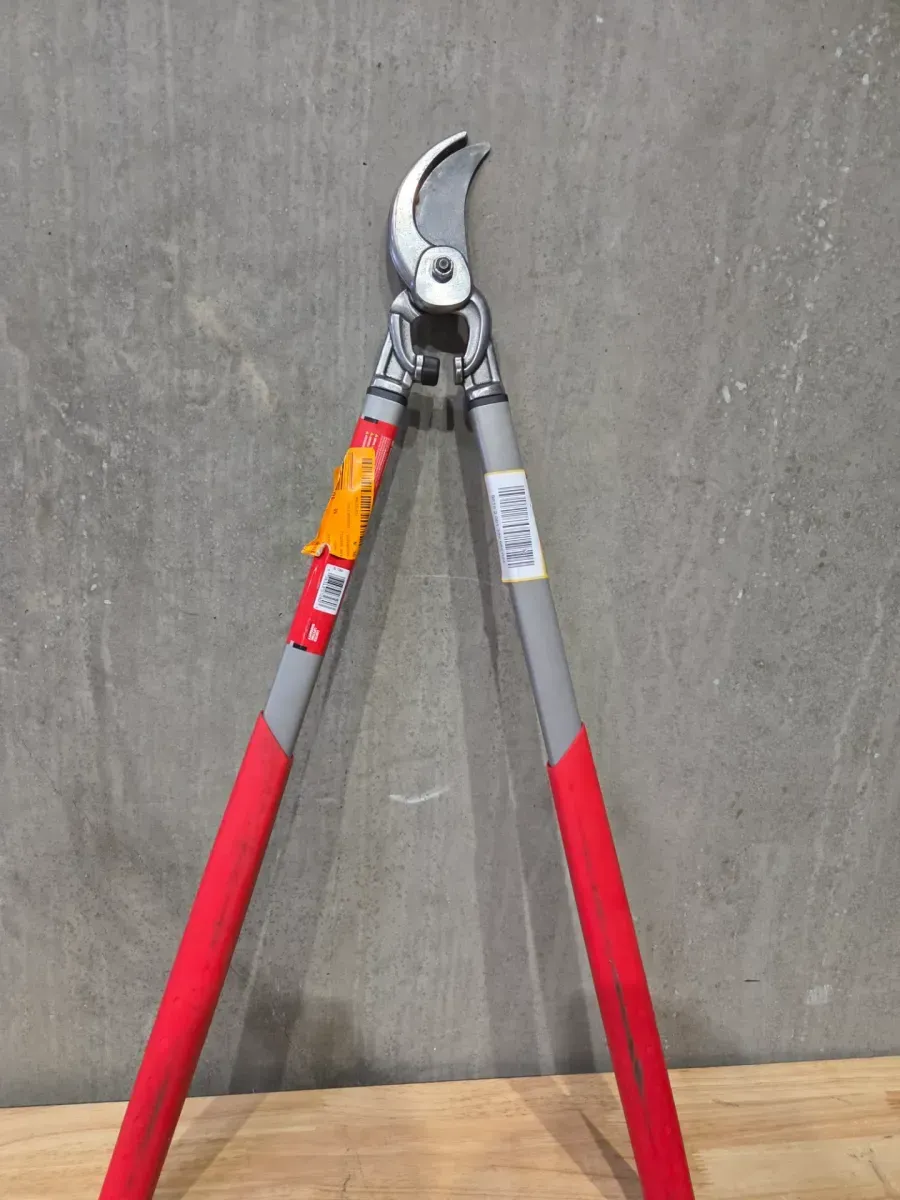 ProCUT 4 in. Forged Steel Blade with Comfortable Contoured Grips Bypass Lopper - image 2