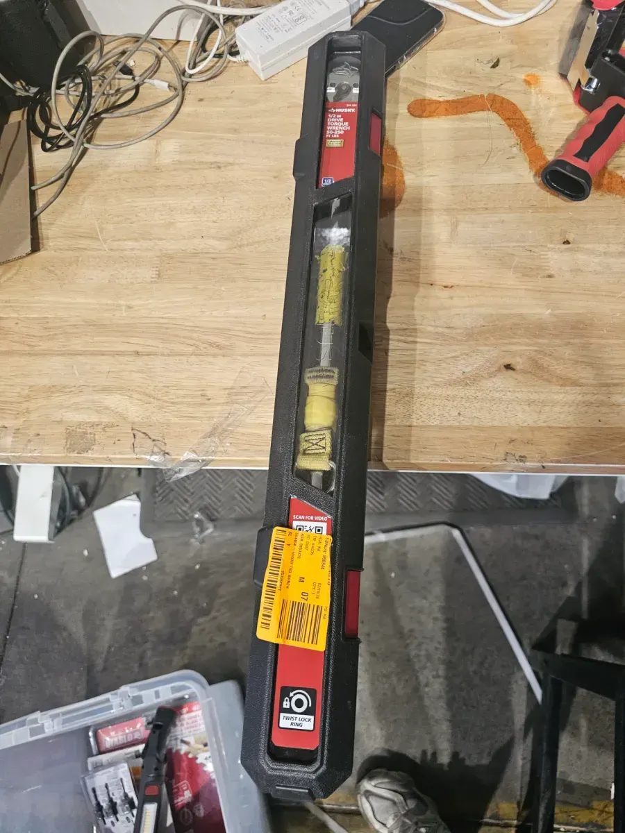 1/2-inch Drive Click Torque Wrench - image 4