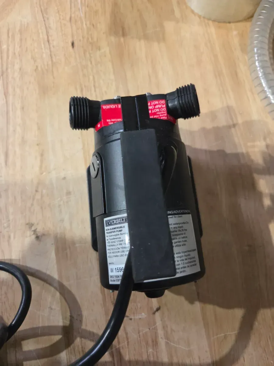 1/10 HP Non-Submersible Self-Priming Transfer Pump - image 4