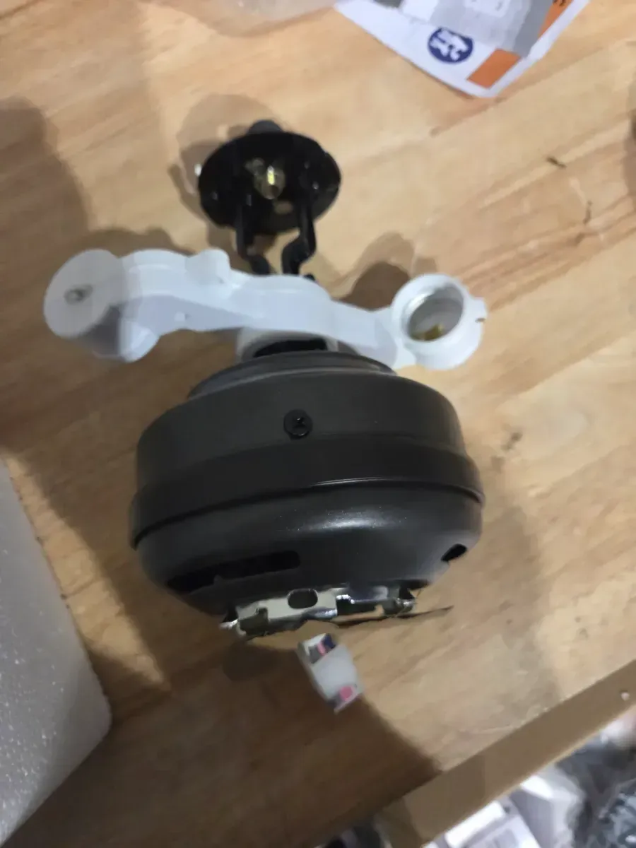 Channing 54 in. Hunter Express Indoor Noble Bronze Ceiling Fan with Remote and Light Kit Included - image 6