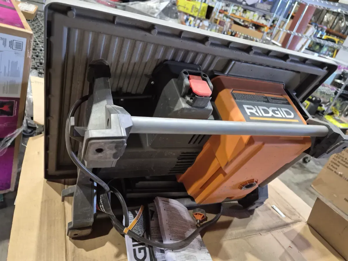 RIDGID 6.5-Amp 7 in. Blade Corded Table Top Wet Tile Saw - image 5