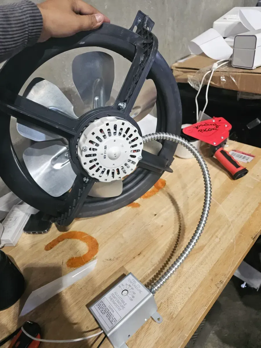 Crawl Space Ventilator Fan with Adjustable Thermostat - image 3