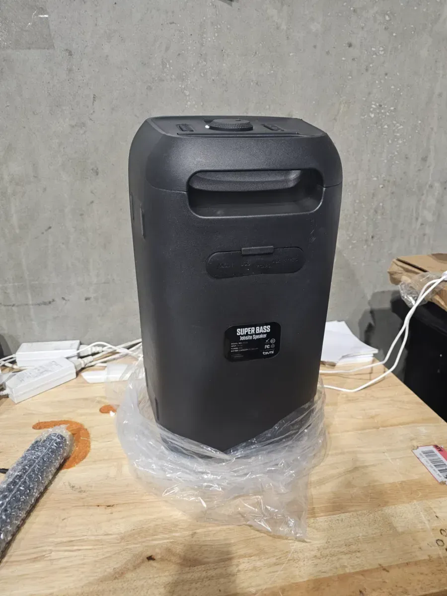 Speaker (Tzumi Super Bass Jobsite Speaker) - image 3