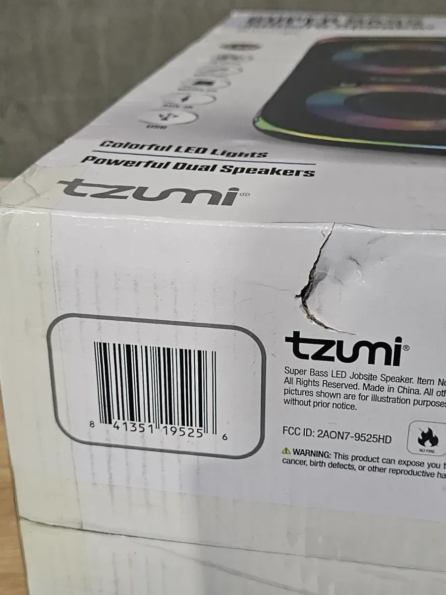 Speaker (Tzumi Super Bass Jobsite Speaker) - image 5