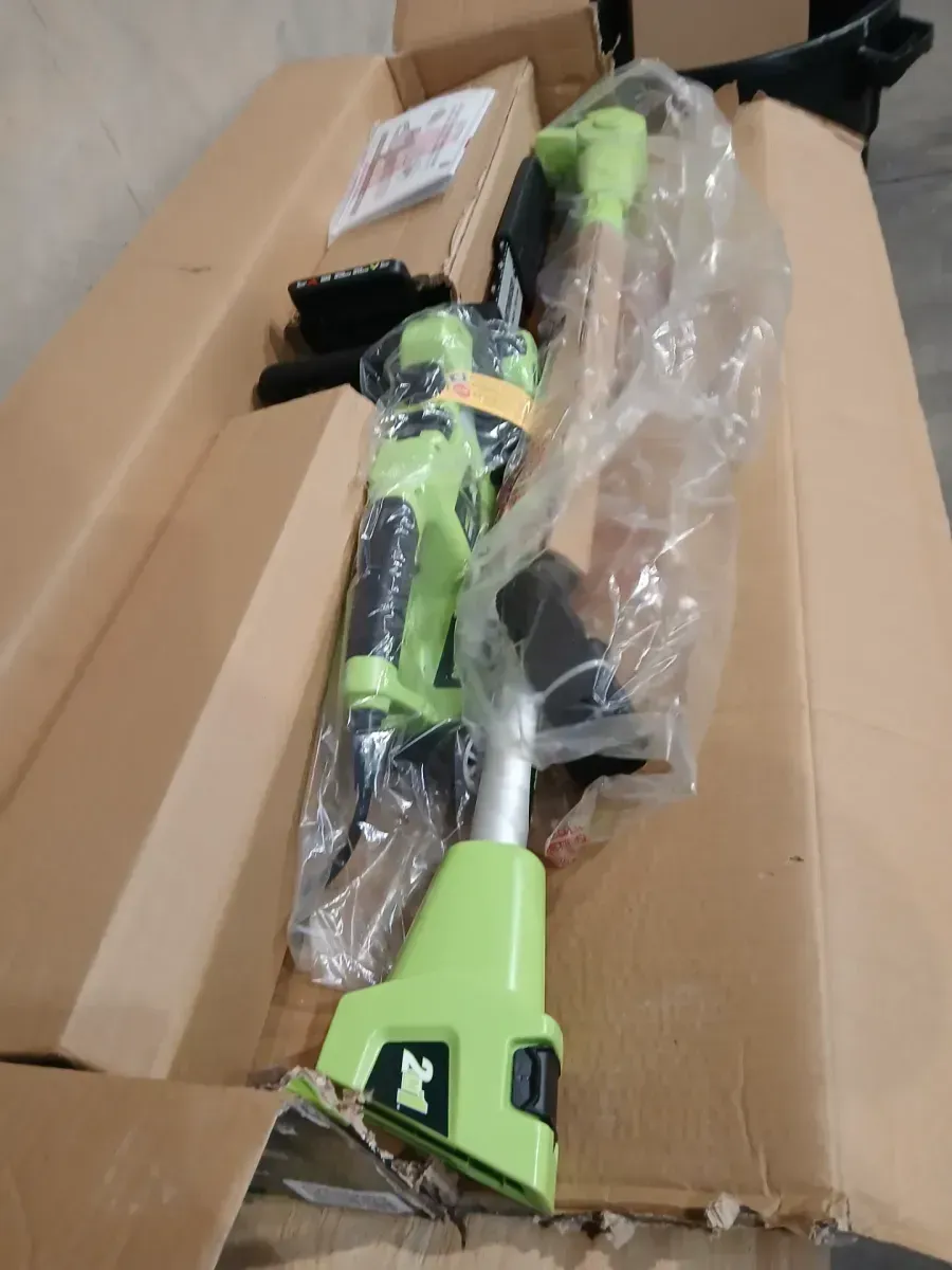 10 in. 6 Amp Electric 2-in-1 Convertible Pole Chainsaw - image 4