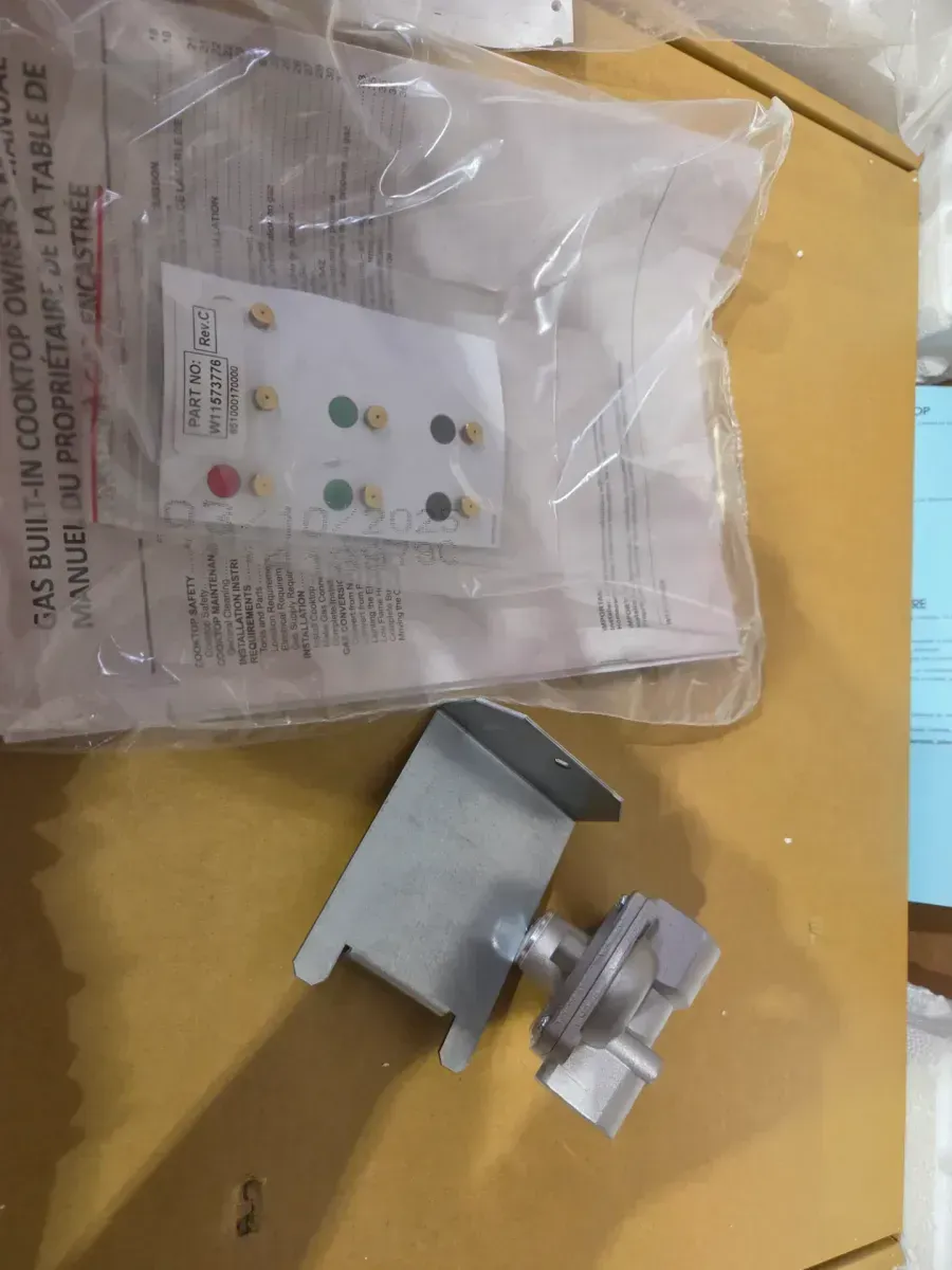 30 in. 4-Burners Recessed Gas Cooktop in Stainless Steel with SpeedHeat Burner - image 9