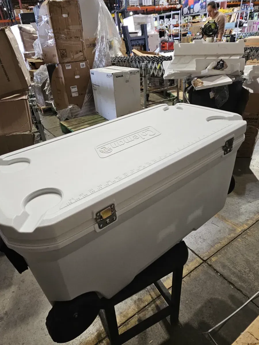 Classic 316 Series 100 qt. Marine Wheeled Hard Cooler, White - image 4