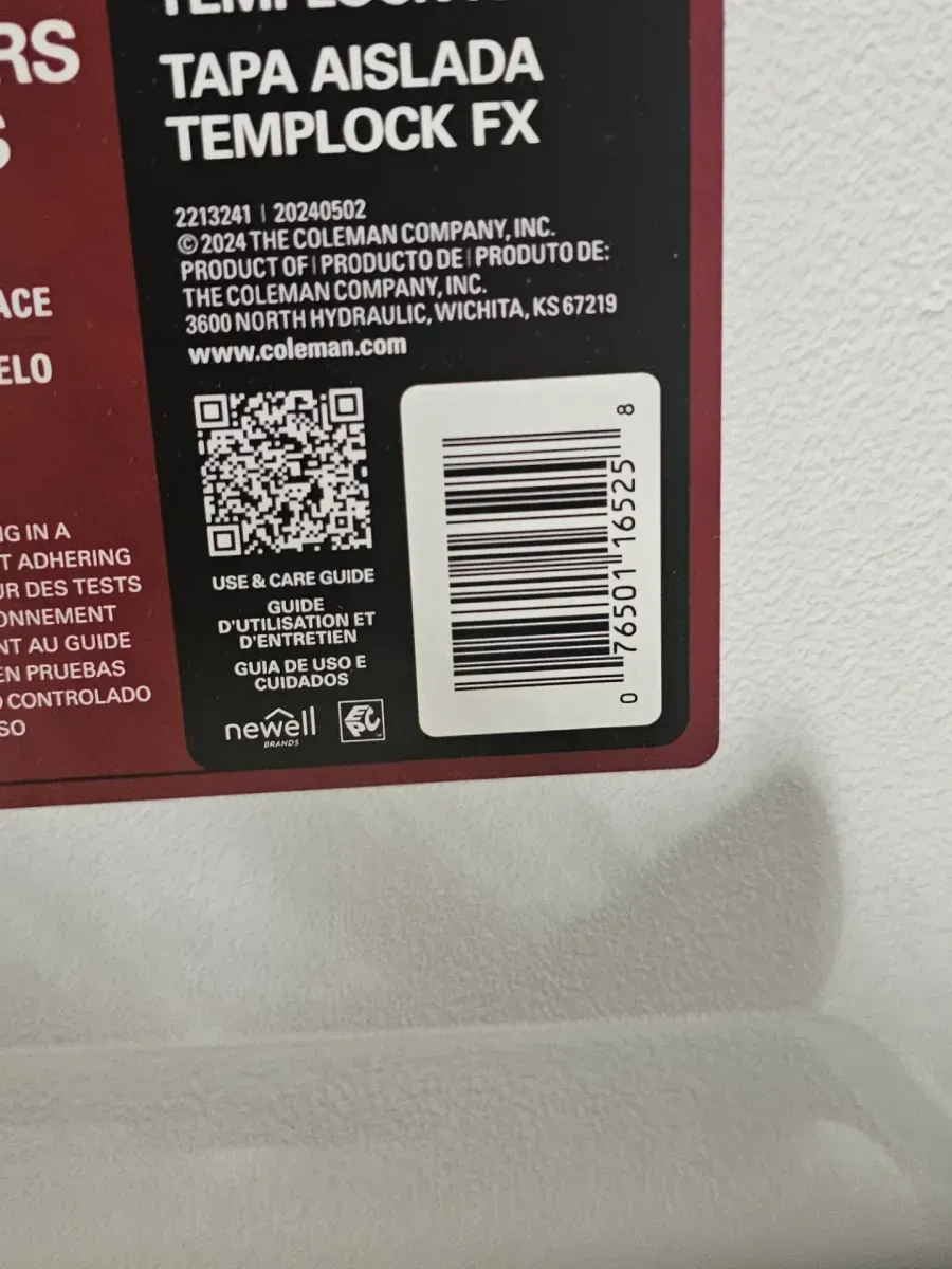 Classic 316 Series 100 qt. Marine Wheeled Hard Cooler, White - image 6