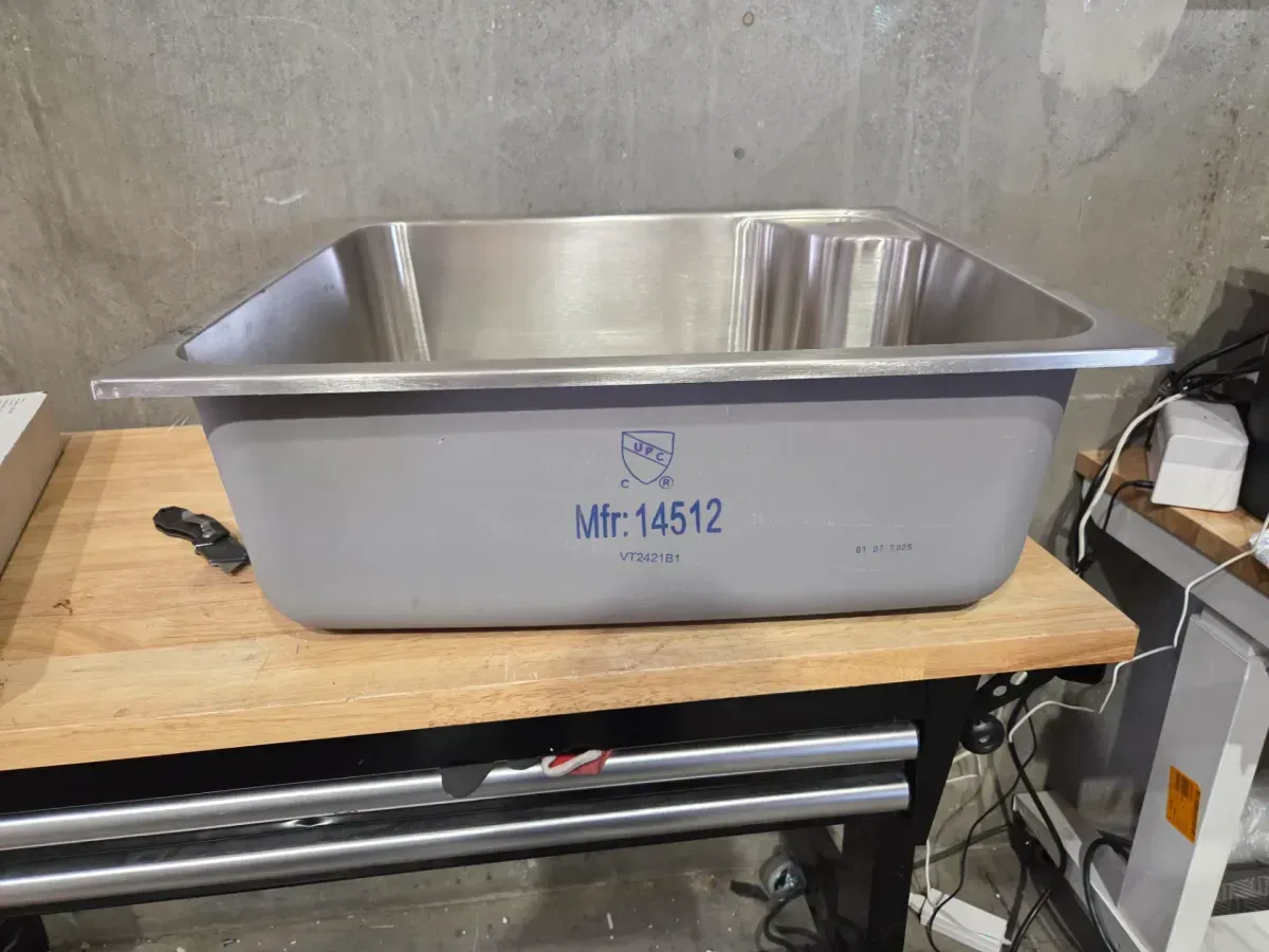 Drop-in Stainless Steel 33 in. 18 Gauge 1-Hole Single Bowl Kitchen Sink - image 3