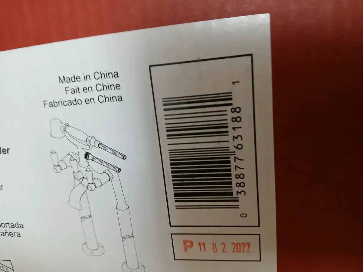 Traditional 3-Handle Freestanding Tub Faucet Trim Kit 36 in. with Hand Shower in. Polished Nickel - image 5