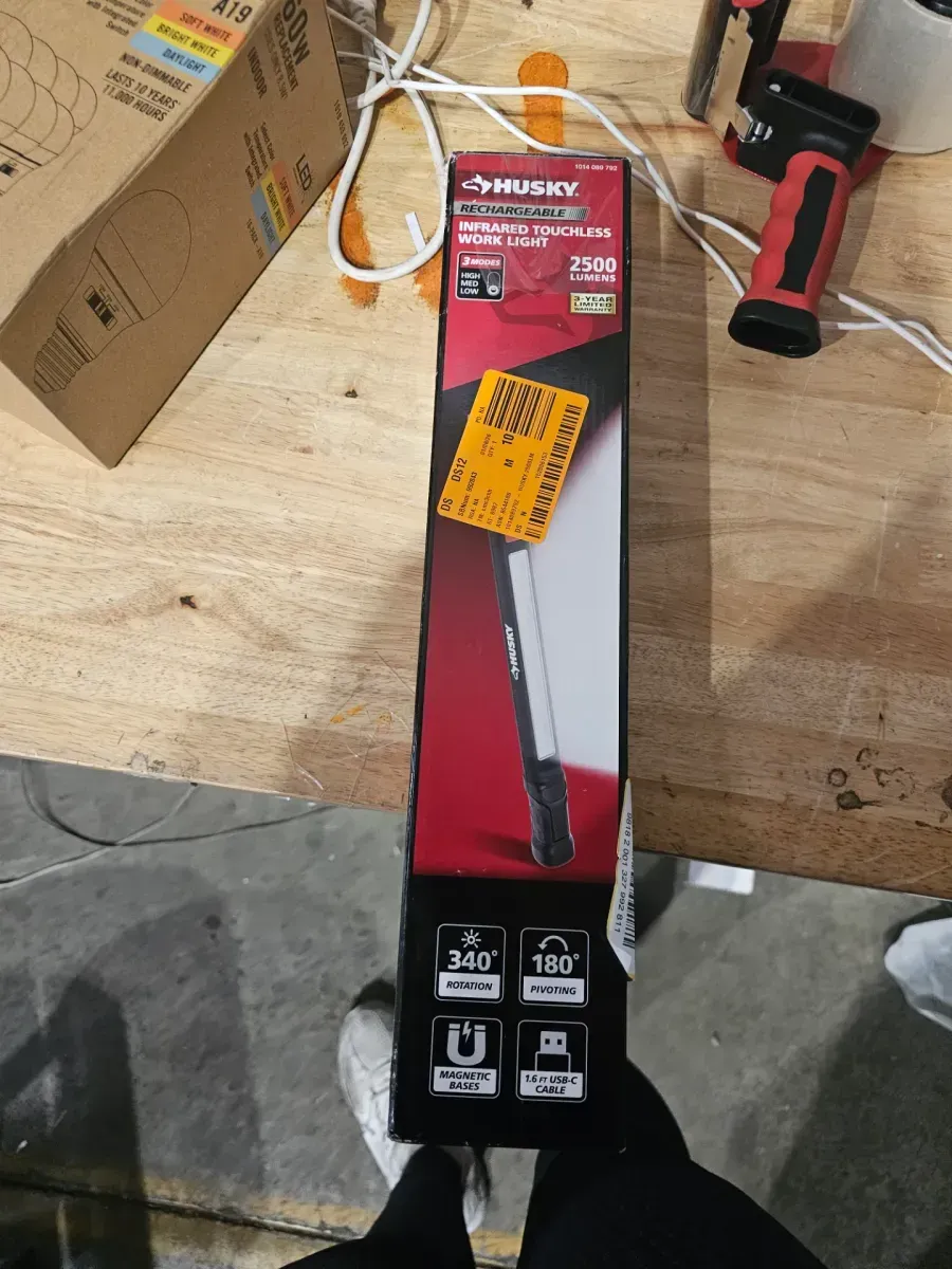 2500 Lumen LED Rechargeable Infrared Touchless Work Light - image 3